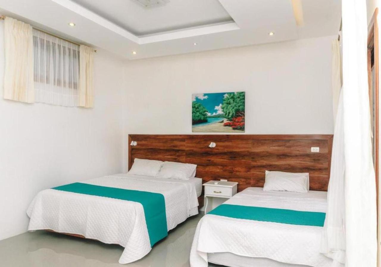 Galapagos Isabela Hotel Loja Пуерто Виламил Екстериор снимка