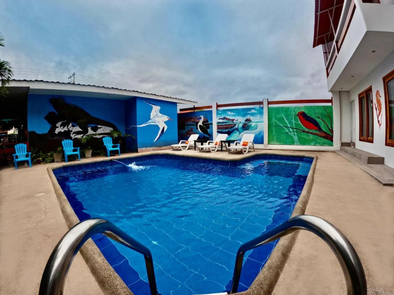 Galapagos Isabela Hotel Loja Пуерто Виламил Екстериор снимка