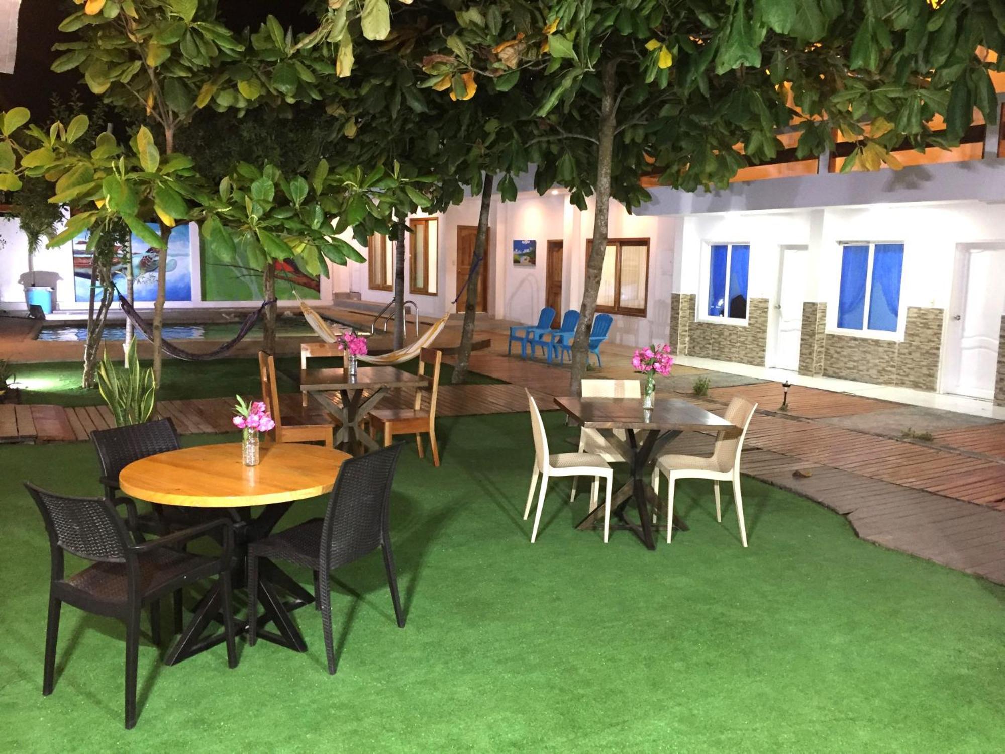 Galapagos Isabela Hotel Loja Пуерто Виламил Екстериор снимка