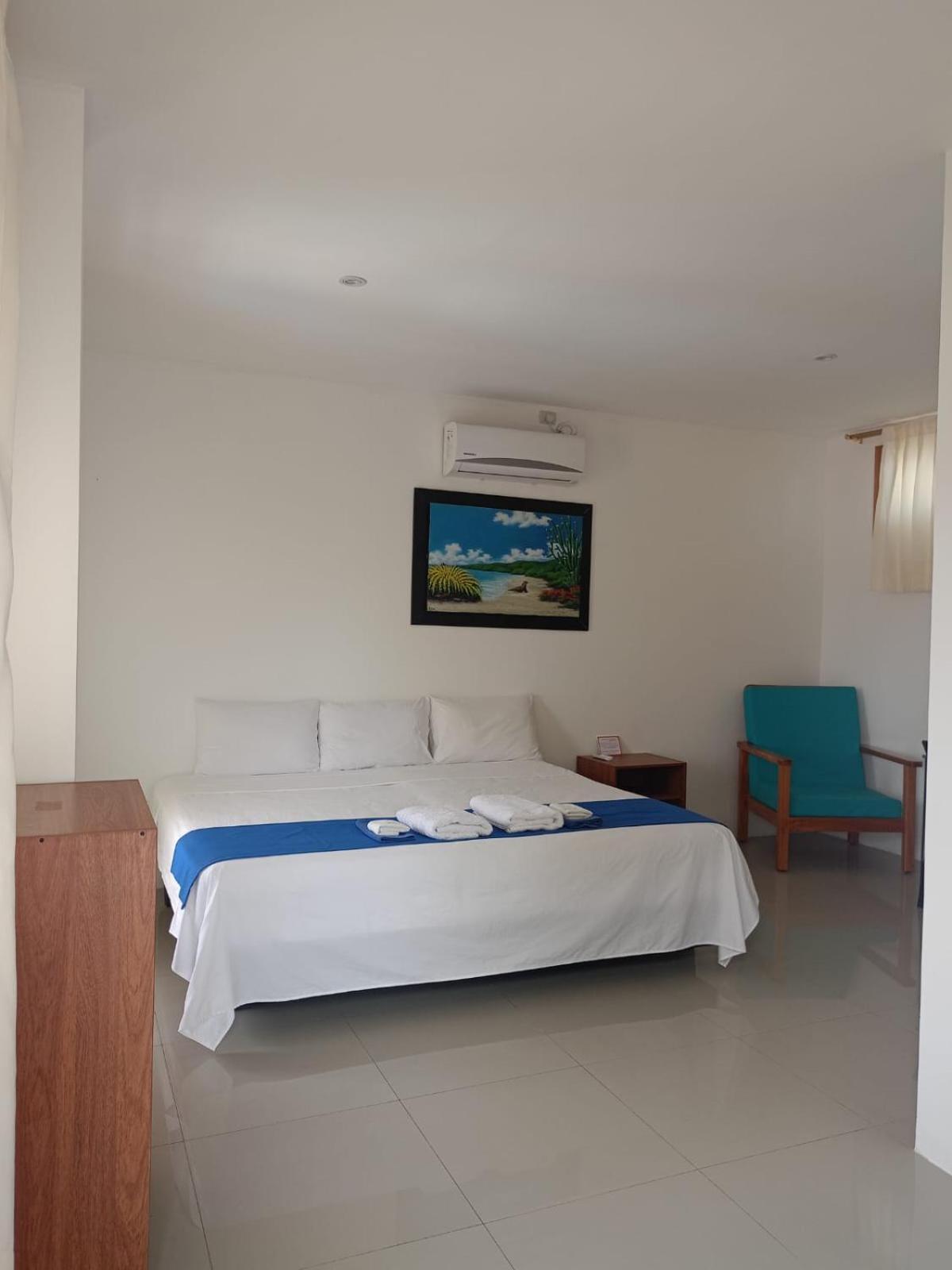 Galapagos Isabela Hotel Loja Пуерто Виламил Екстериор снимка