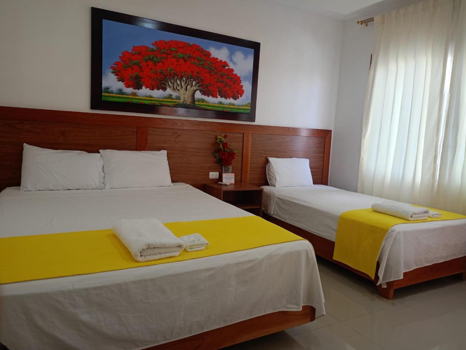Galapagos Isabela Hotel Loja Пуерто Виламил Екстериор снимка