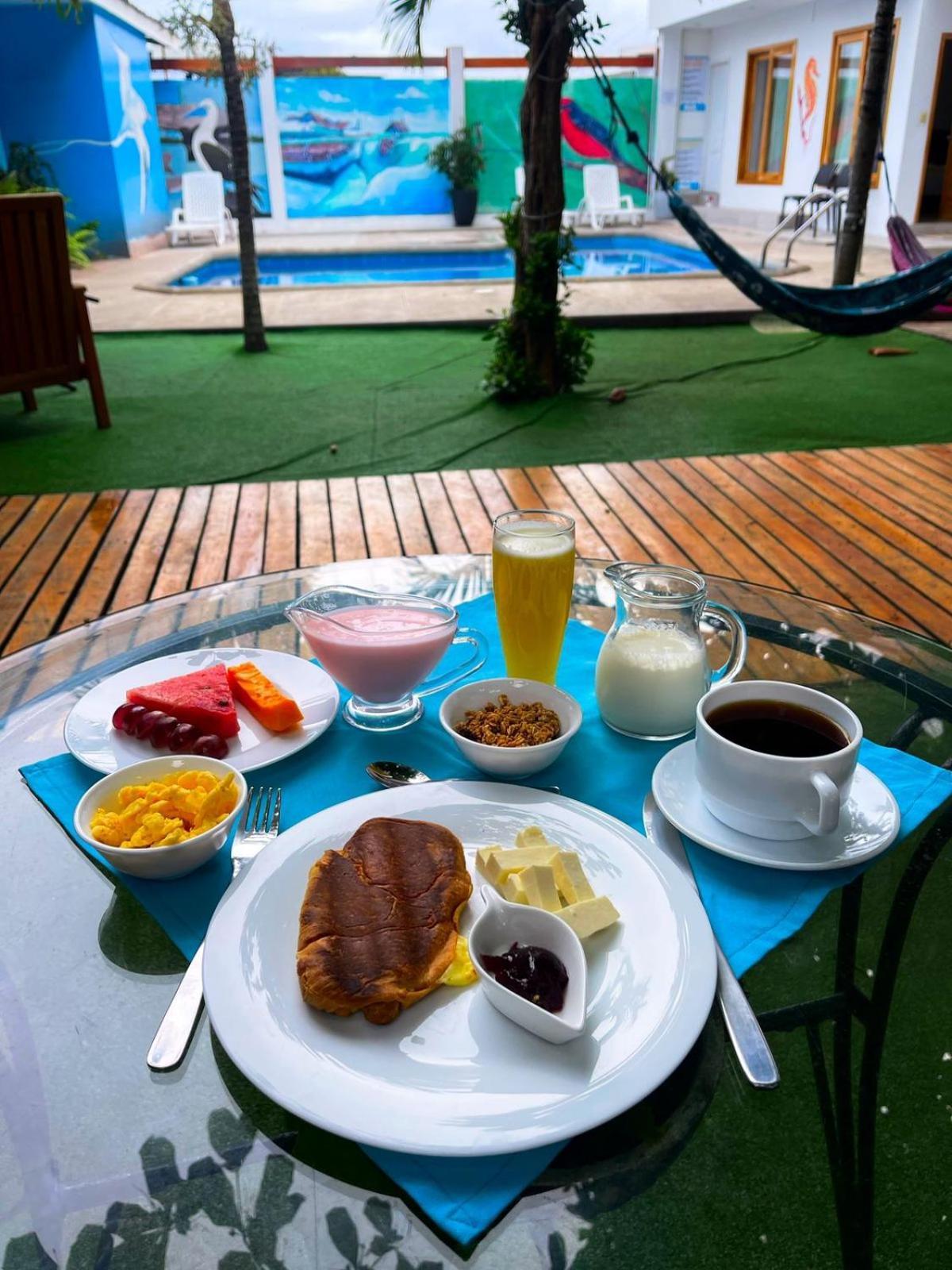 Galapagos Isabela Hotel Loja Пуерто Виламил Екстериор снимка